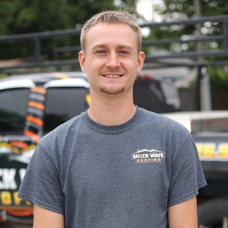 Licensed Roofer - Shockwave Roofing